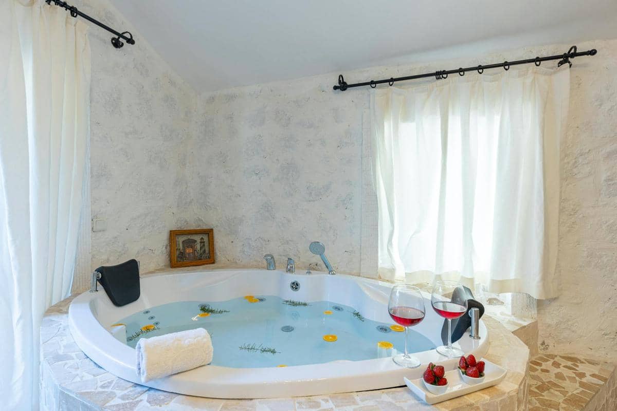 tirai kamar mandi