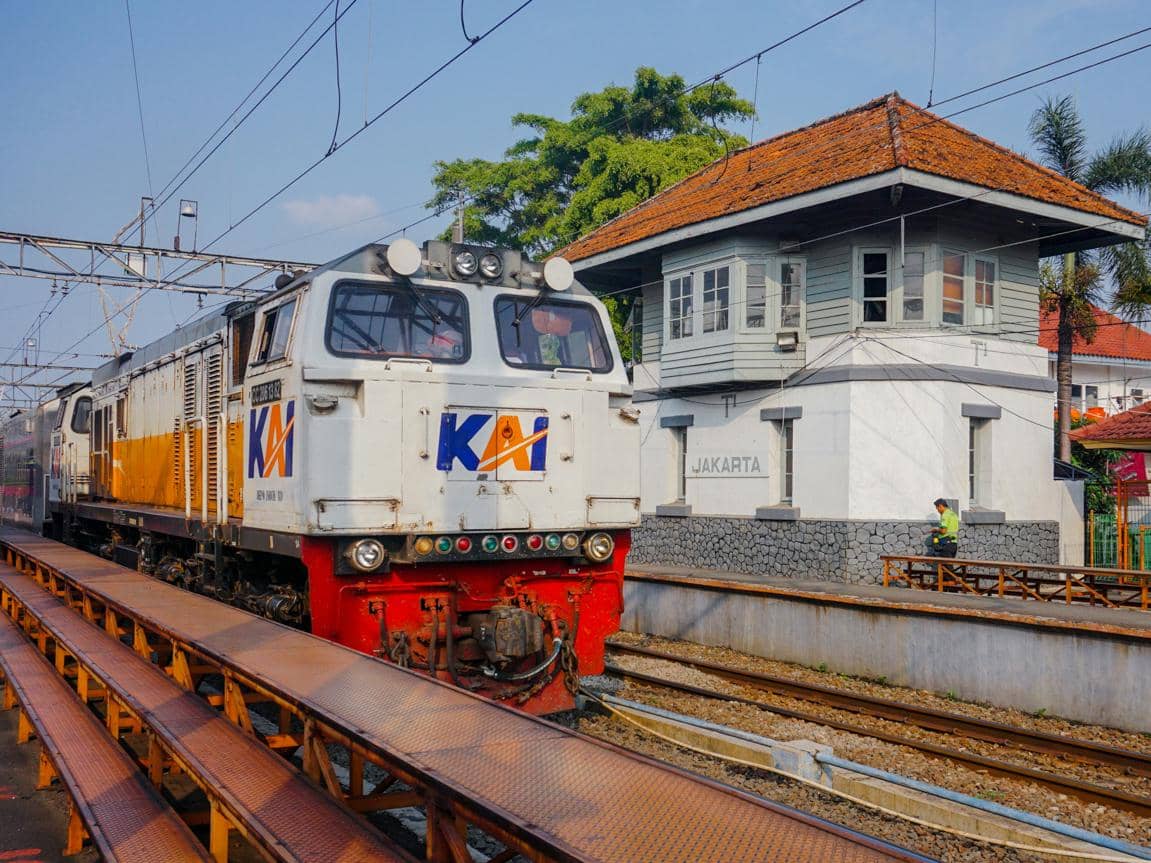 ilustrasi kereta api (pexels.com/Noel Snpr)
