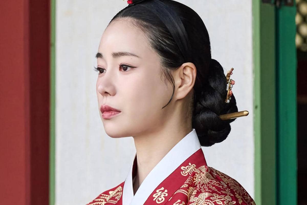 4 Drakor SBS yang Dibintangi Lim Ji Yeon, Terbaru My Royal Nemesis