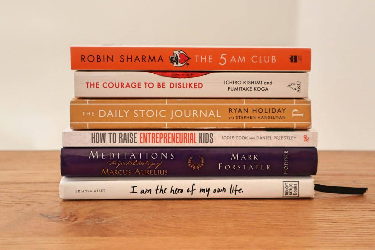 Tanda Kamu Butuh Baca Buku Stoicism, Bukan Scroll Motivasi di IG