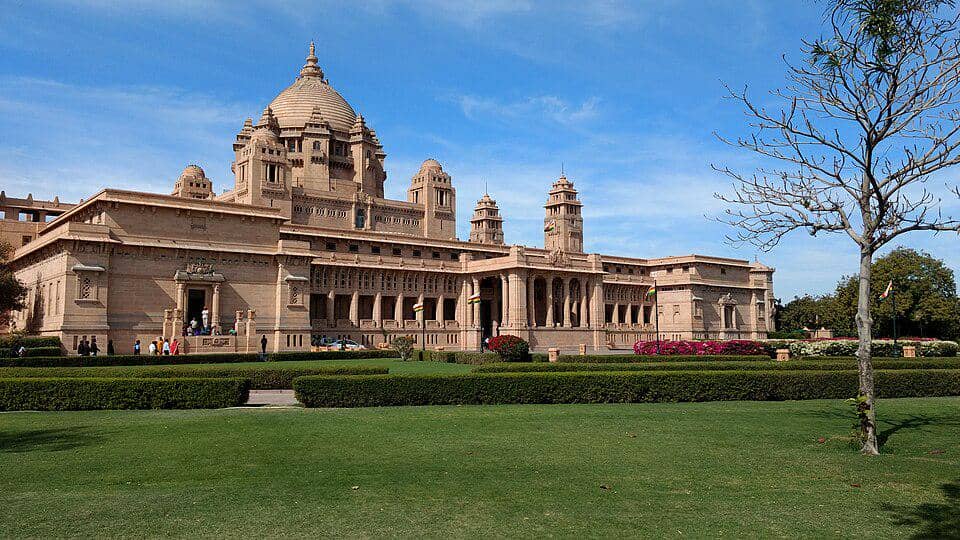 Istana Umaid Bhawan di India