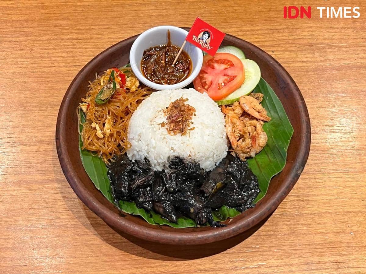 Potret Nasi Cumi Hitam, The People's Cafe