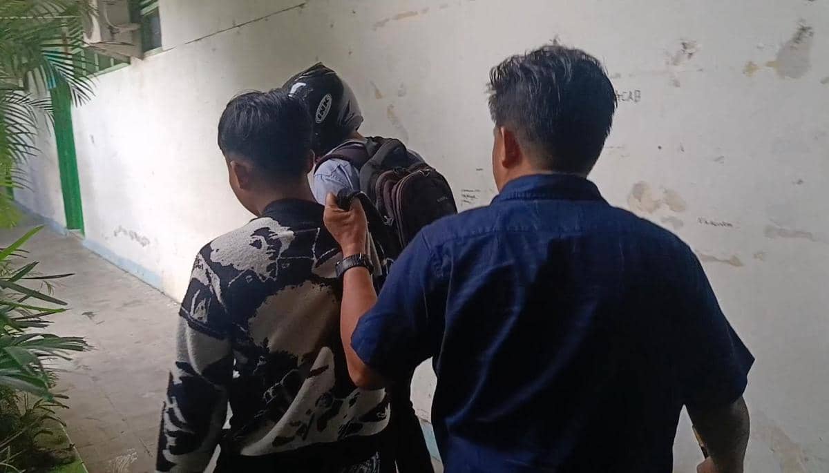 Salah satu dari tujuh terduga pelaku yang menyerang korban. Dok. Polres Pelabuhan Makassar