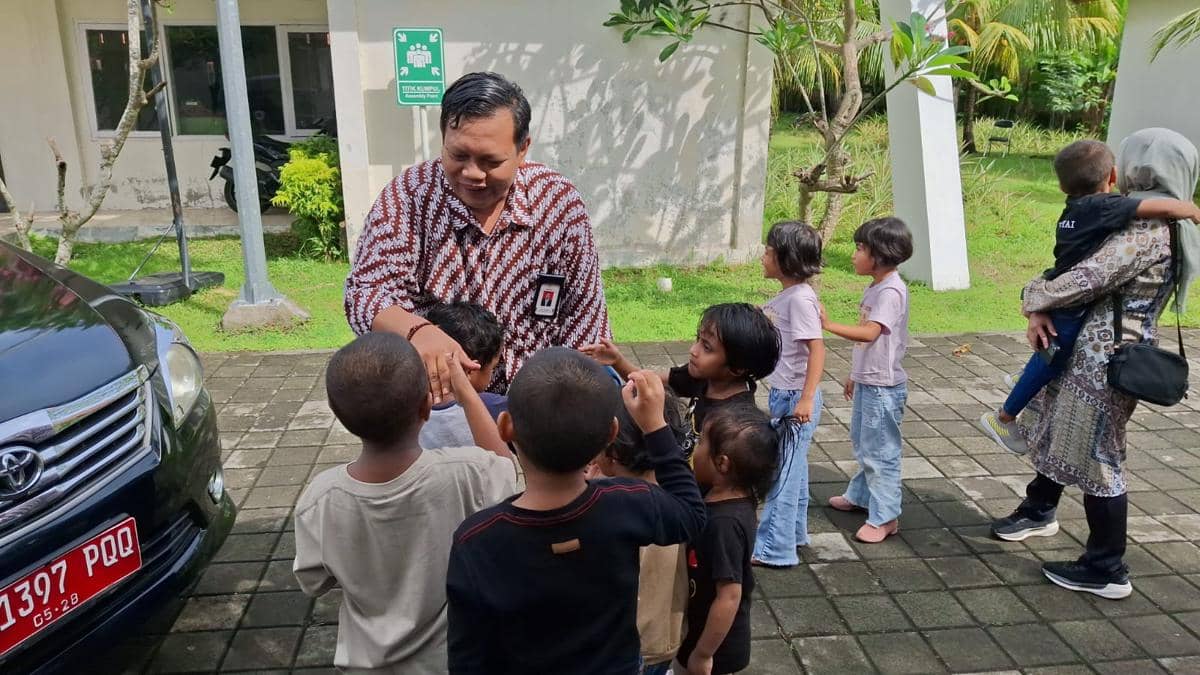 Suami Ditahan di Malaysia, 7 Perempuan dan 15 Anak Dipulangkan ke NTT