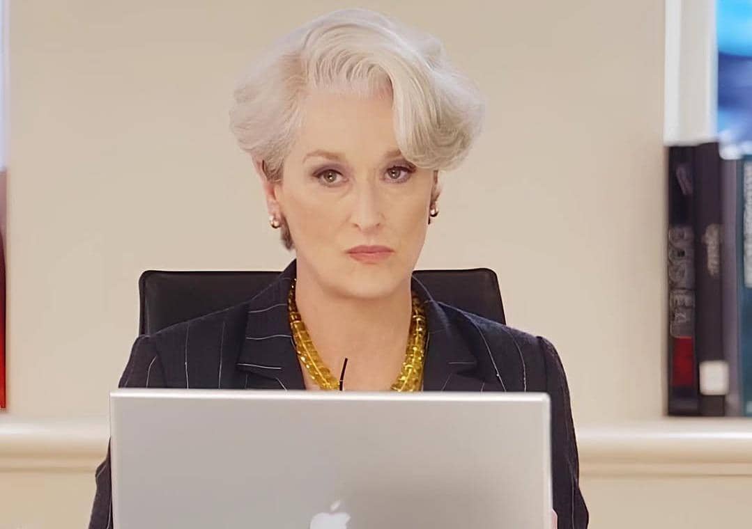 Cara Membaca Atasan: Belajar dari Karakter Boss ‘Sulit’ Seperti Miranda