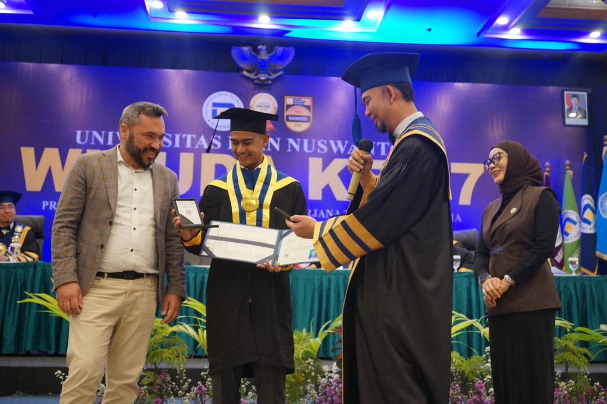 Pratama Arhan Akhirnya Diwisuda di Udinus, Dapat Ijazah Blockchain