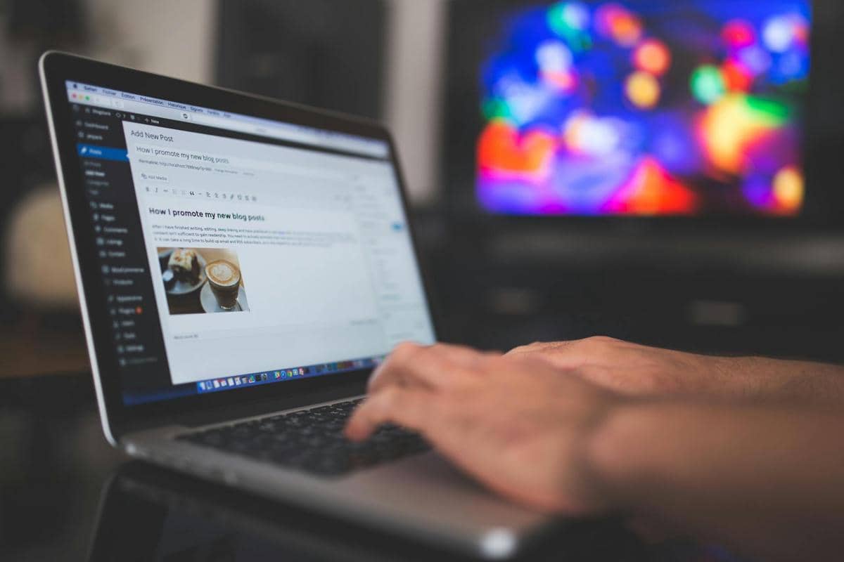 Membangun Aset Digital, Kenapa WordPress Unggul dari Blogger?