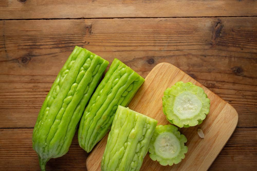 4 Risiko Kesehatan Makan Pare Berlebihan, Batasi ya!