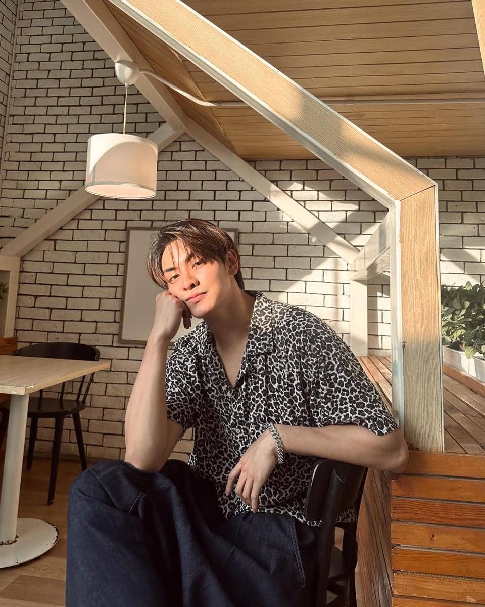 OOTD ke Kafe ala Joong Archen