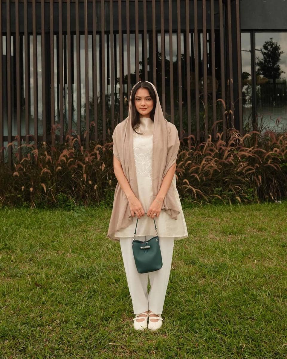 outfit non hijab buat Idul Adha