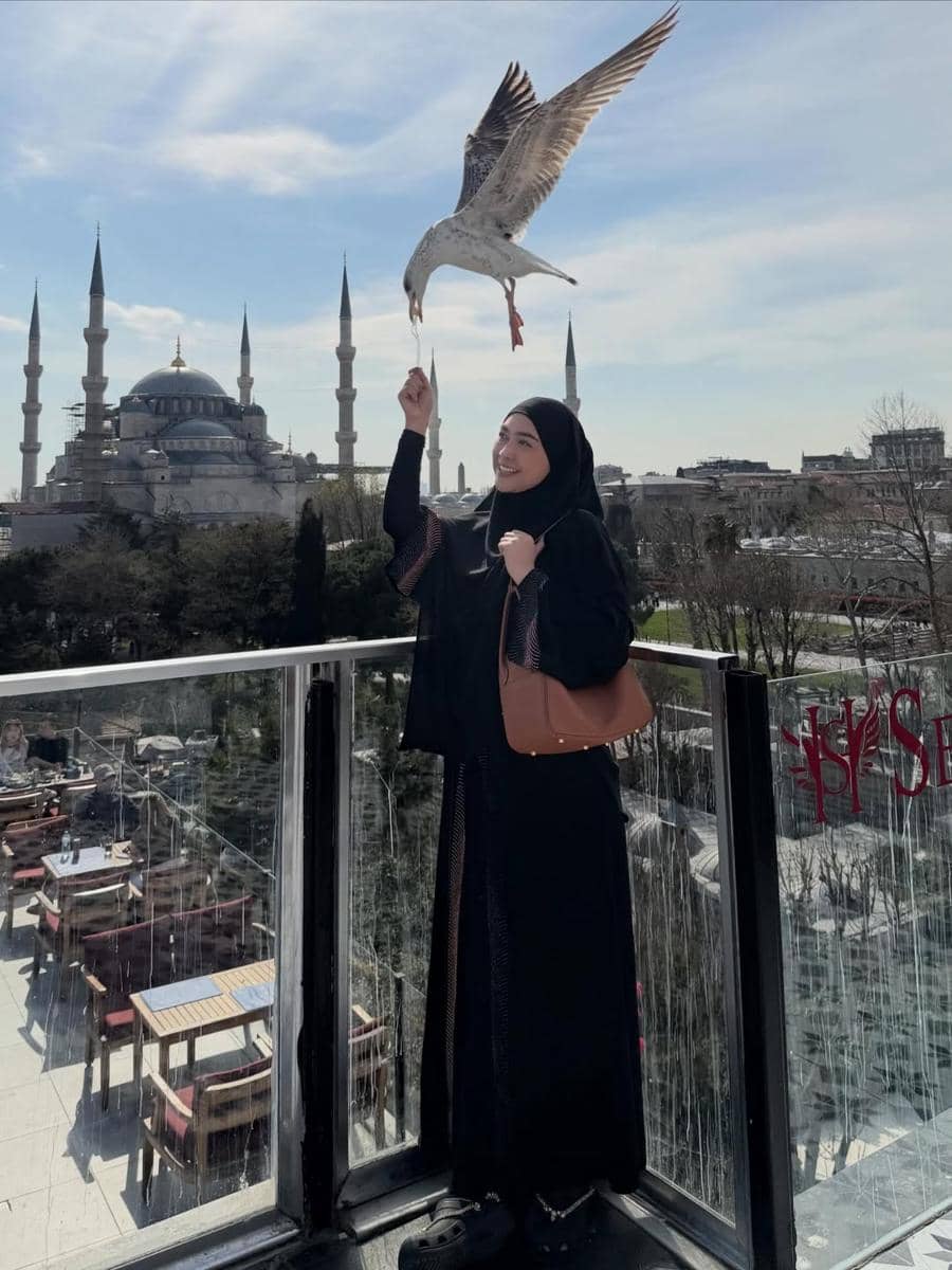styling gamis ala Ria Ricis