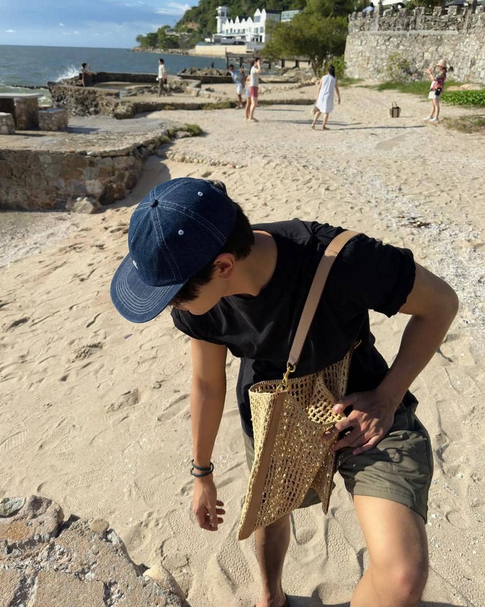 OOTD ke Pantai ala Joong Archen