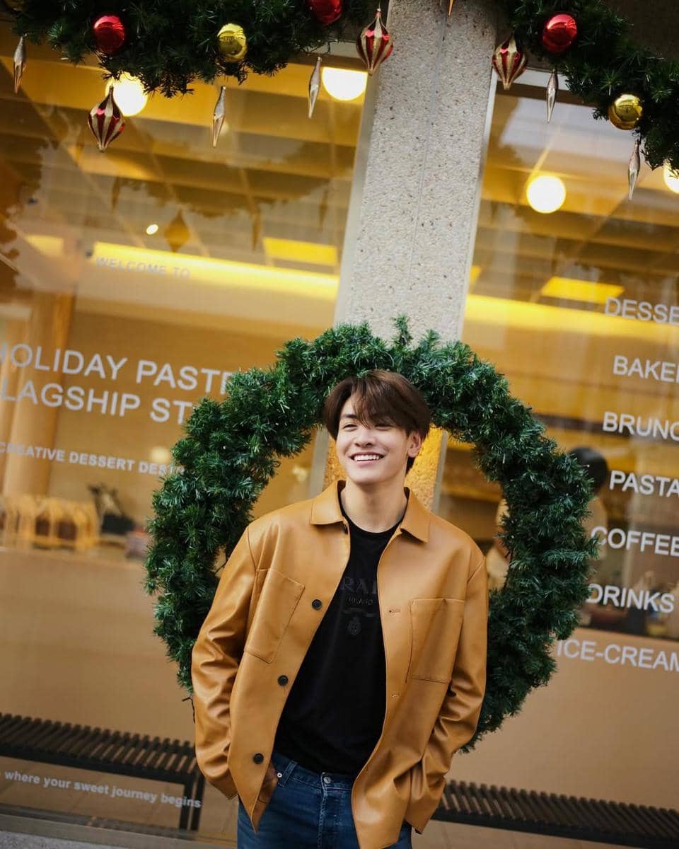 OOTD ke Kafe ala Joong Archen