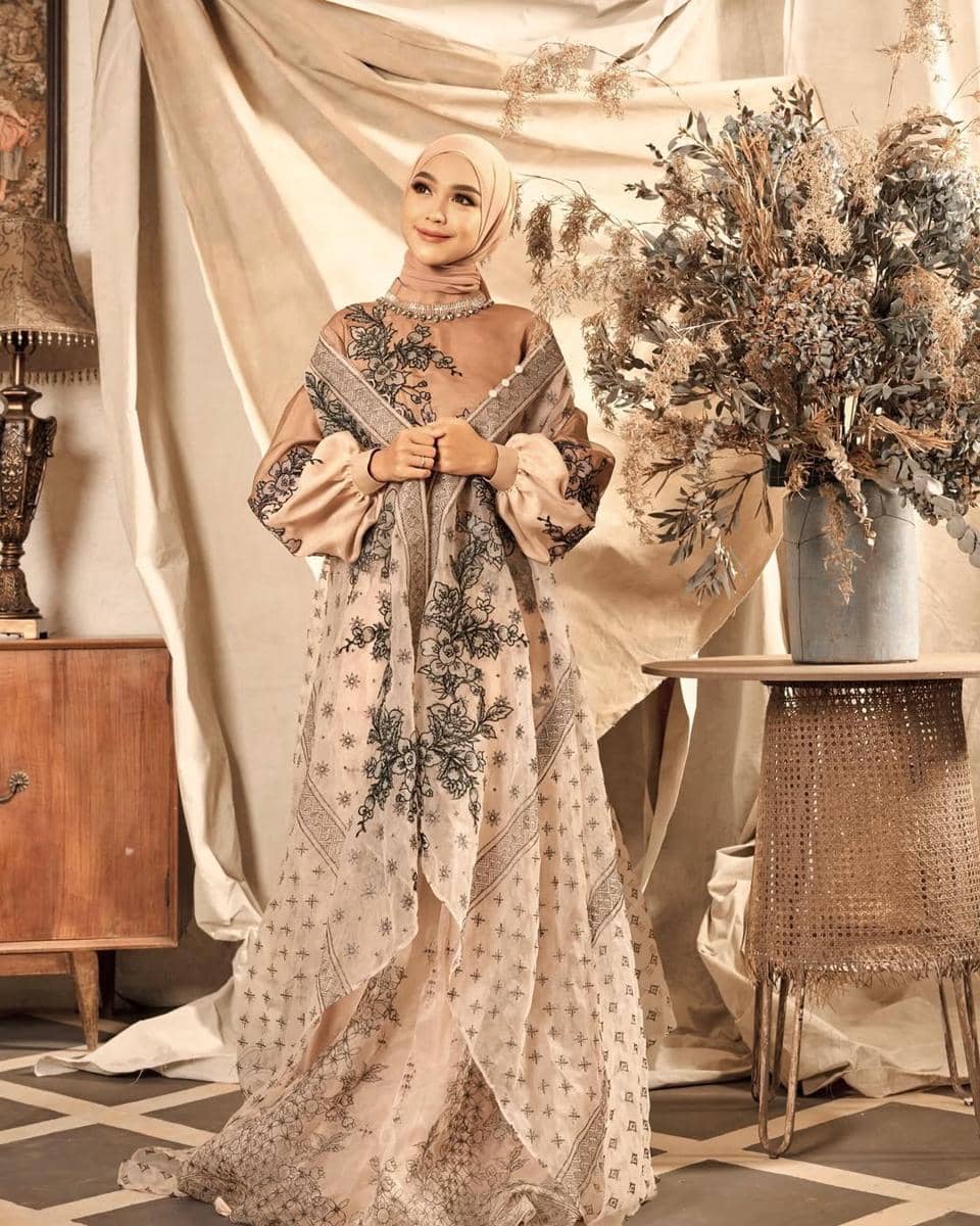 styling gamis ala Ria Ricis