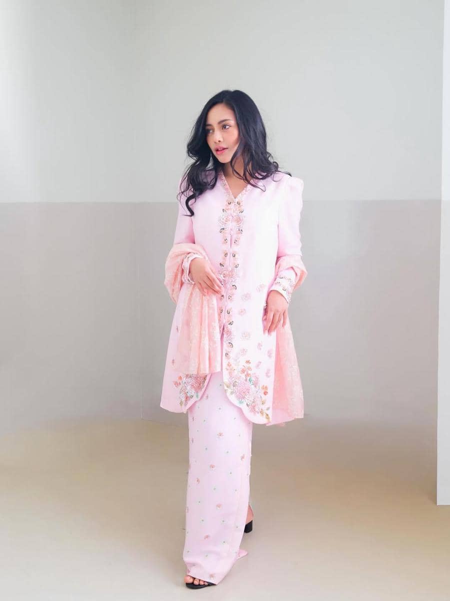 outfit non hijab buat Idul Adha