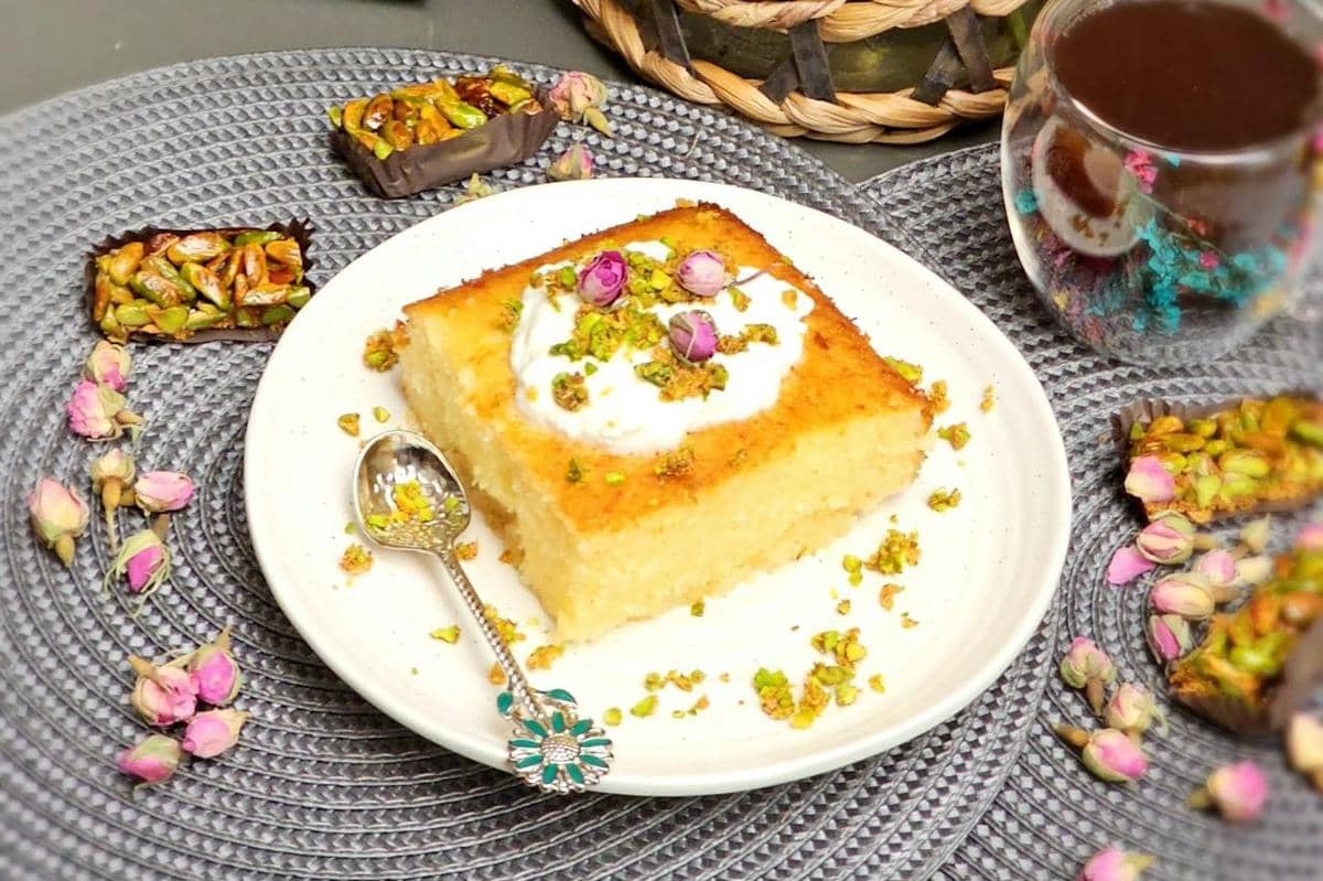 5 Dessert Timur Tengah Berbahan Air Mawar, Manis dengan Aroma yang Khas