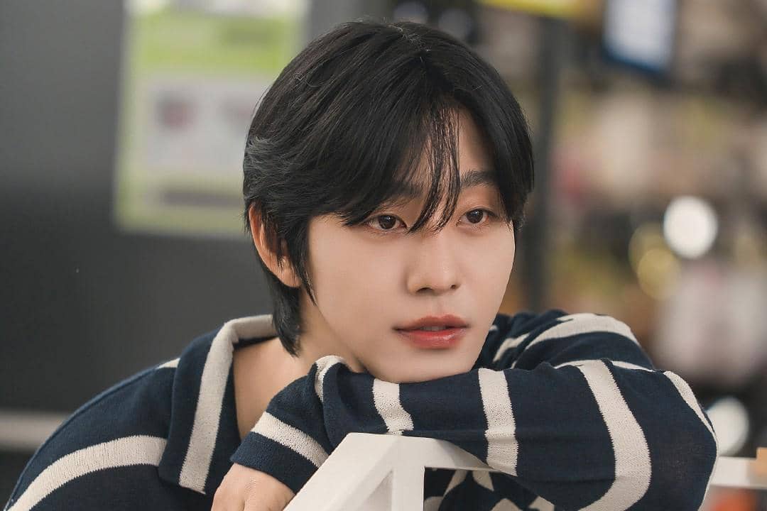 Still cut drama Sold Out On You. 