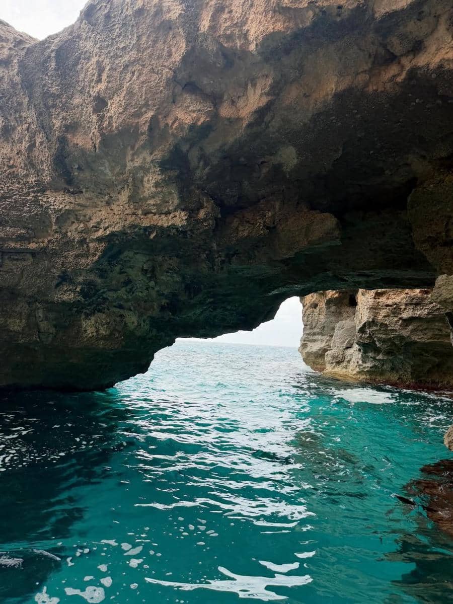 Azizah Salsha saat berlibur di Pulau Formentera