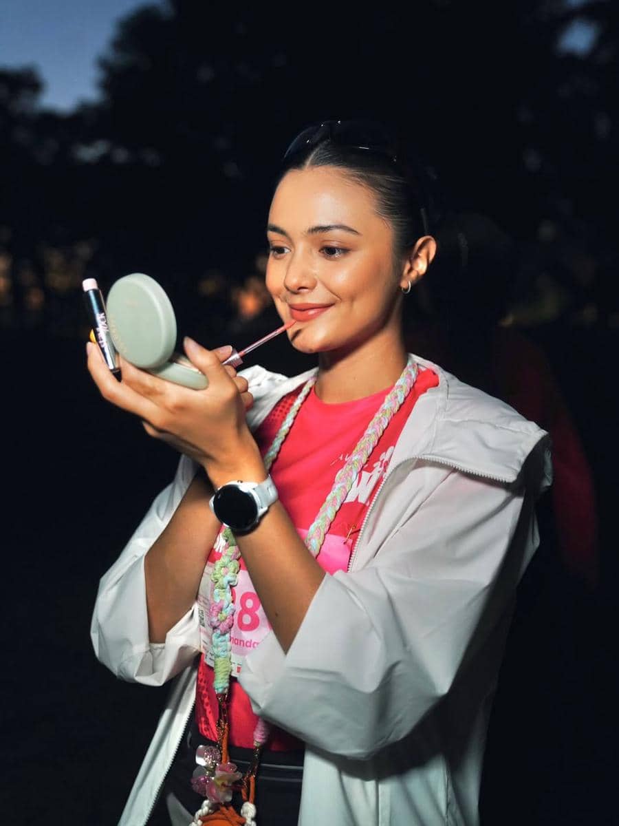 Amanda Rawles lari 10K dengan makeup flawless