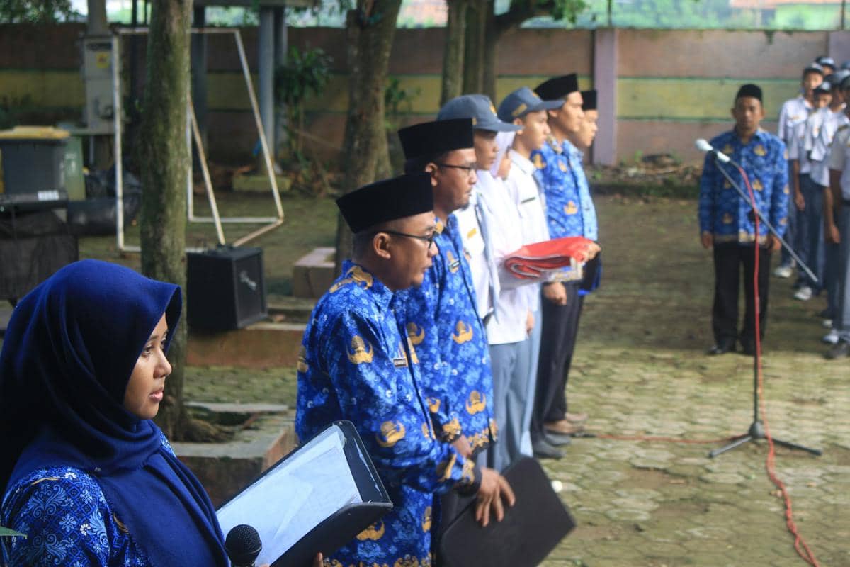 ilustrasi pegawai negeri