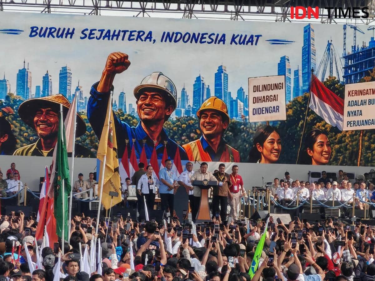 Presiden Prabowo Subianto menghadiri May Day 2026 di Monas, Jakarta (IDN Times/Ilman Nafi'an)