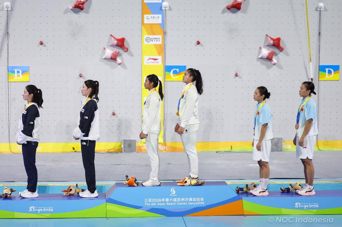 Kadek Adi Asih dan Desak Made Rita Kusuma Dewi meraih medali emas dari nomor women's speed relay Asian Beach Games 2026