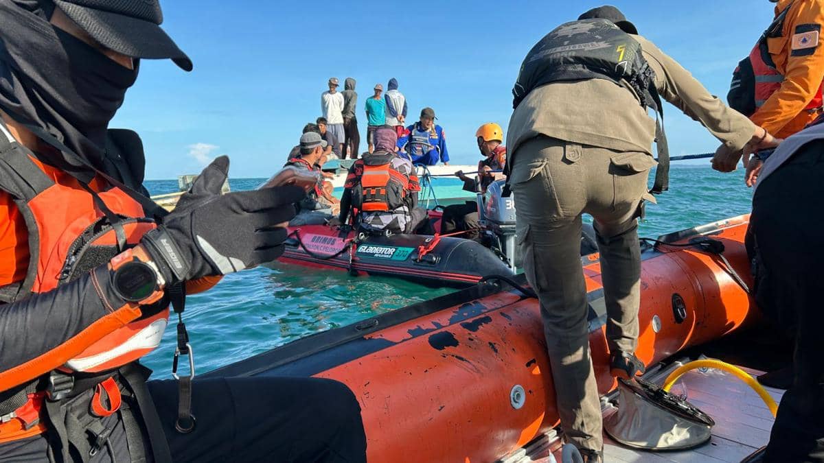 Nelayan Hilang di Perairan Bone, Perahu Ditemukan Terbalik