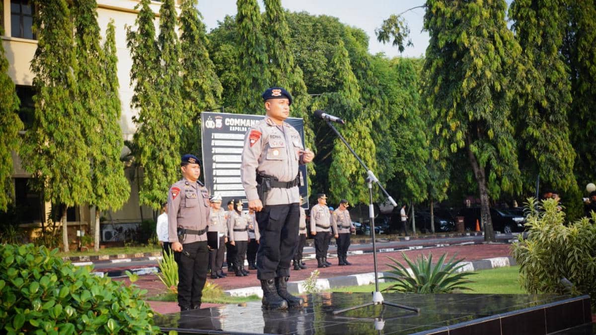 Kepolisian Daerah Sulawesi Selatan (Polda Sulsel) menggelar apel gelar pasukan Operasi Kontingensi Aman Nusa I-2026 di Lapangan Upacara Mapo