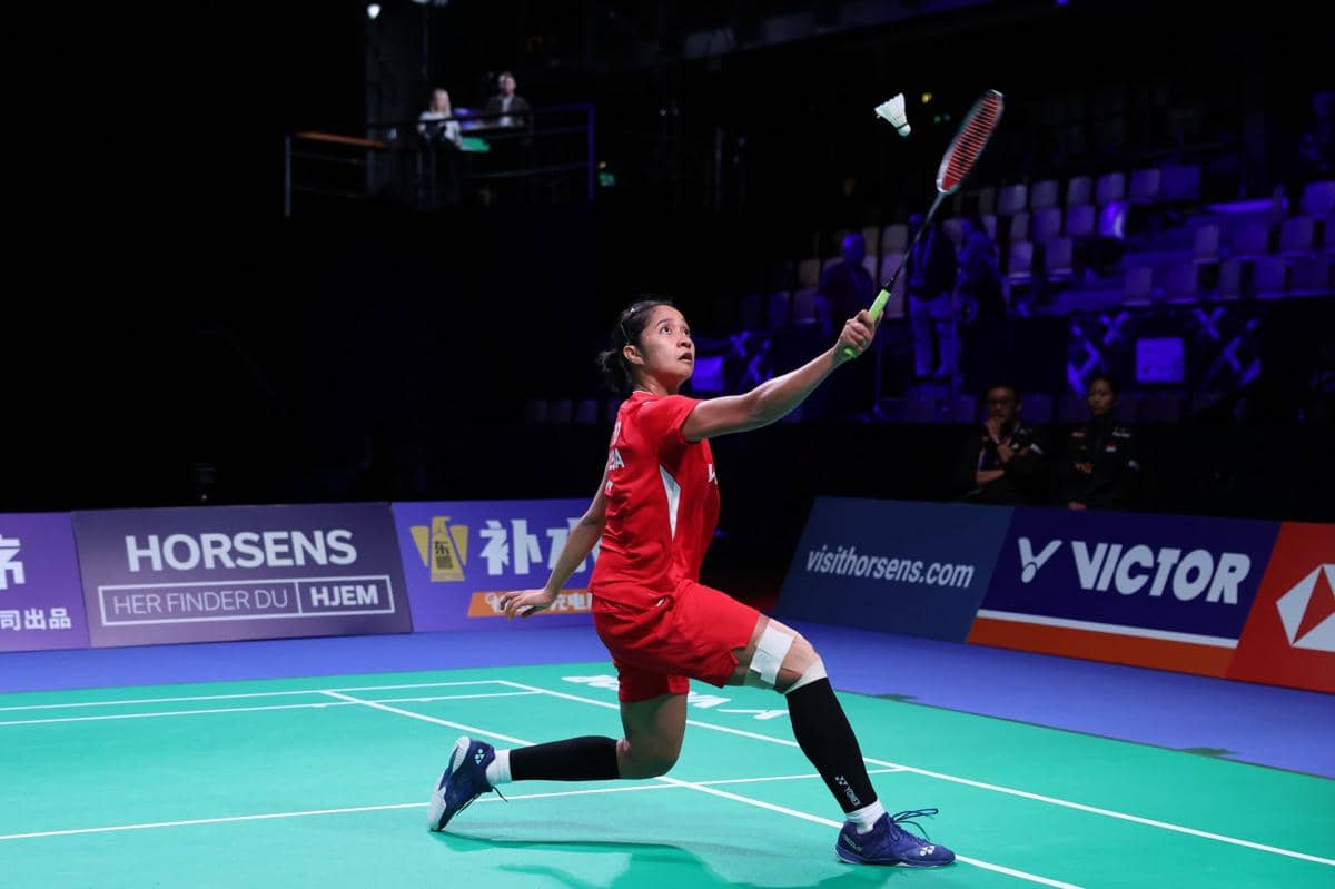 Ester Nurumi Tri Wardoyo membawa Indonesia melaju ke semifinal Uber Cup 2026