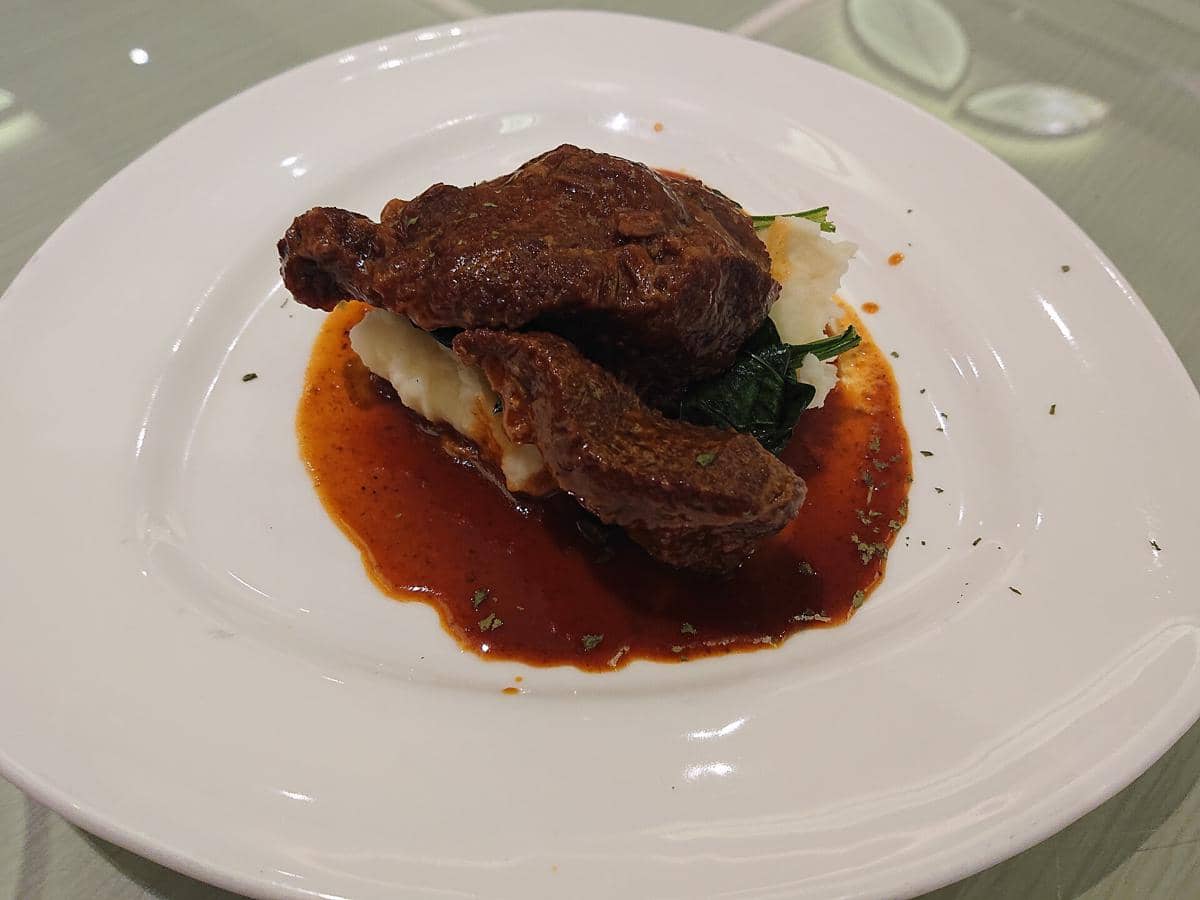 Resep Braised Beef Sauce ala Rumahan, Daging Empuk dengan Saus Gurih