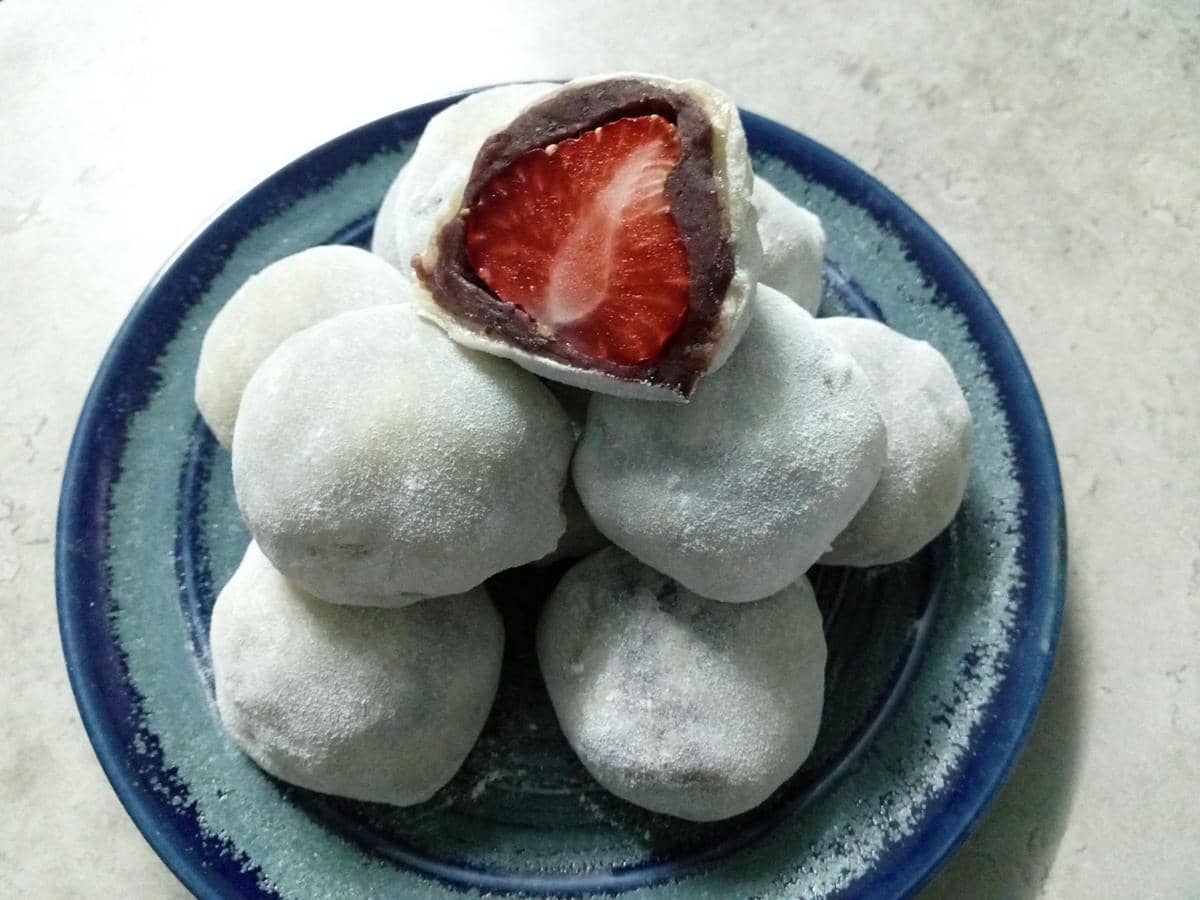 5 Bahan Penting untuk Membuat Ichigo Daifuku, Kenyal Lembut