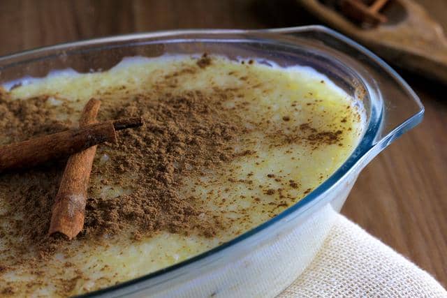 Resep Rice Pudding Arab, Dessert Lembut dengan Aroma Kayu Manis