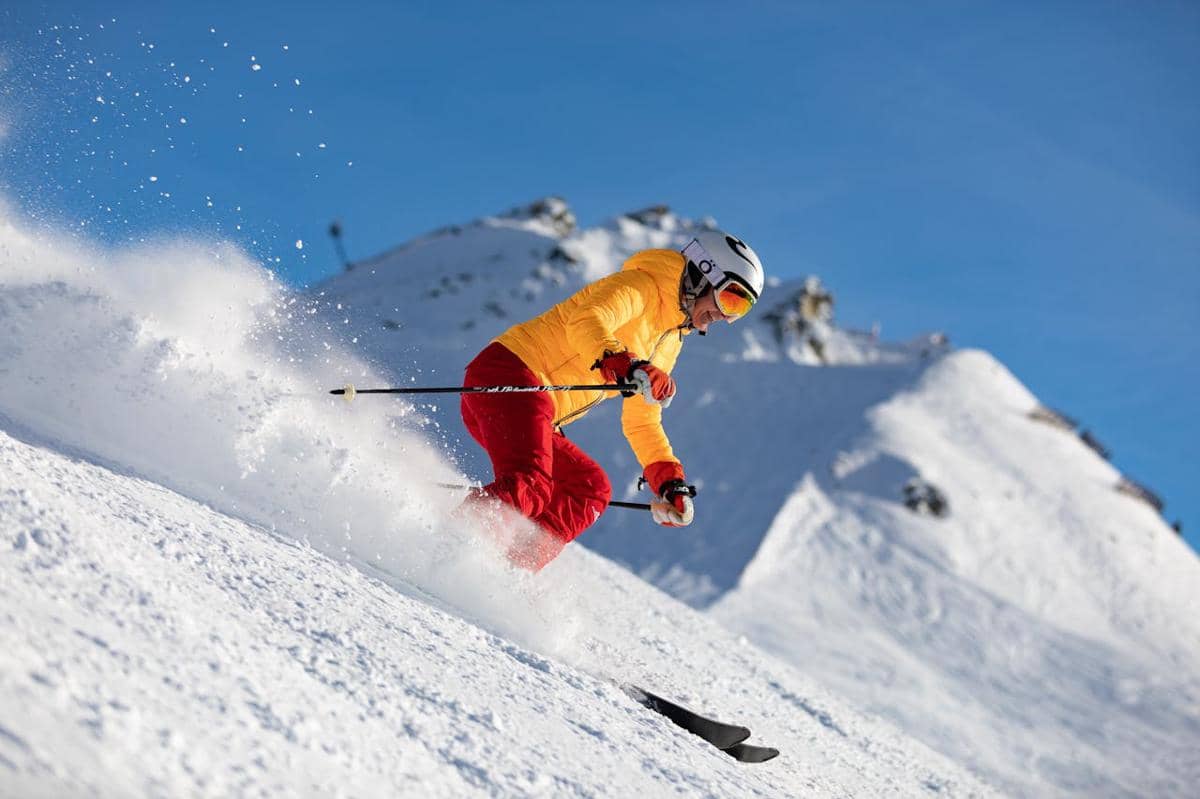 Ilustrasi ski