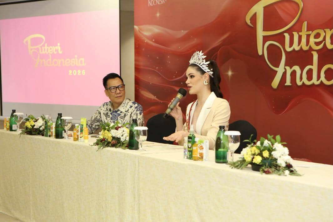 Potret Miss Charm 2025 Anna Blanco di Indonesia