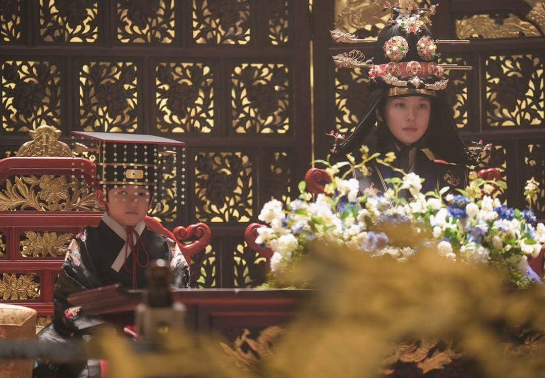 still cut drama Korea Perfect Crown