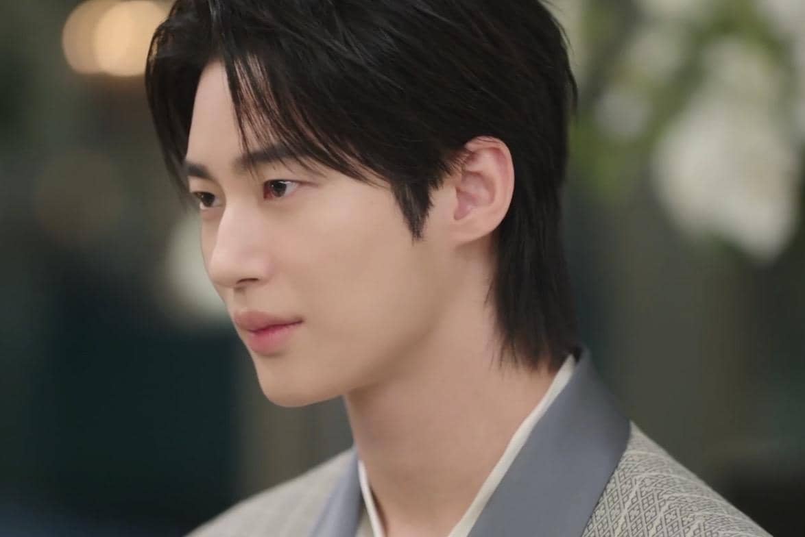 I An (Byeon Woo Seok) dalam drakor Perfect Crown 