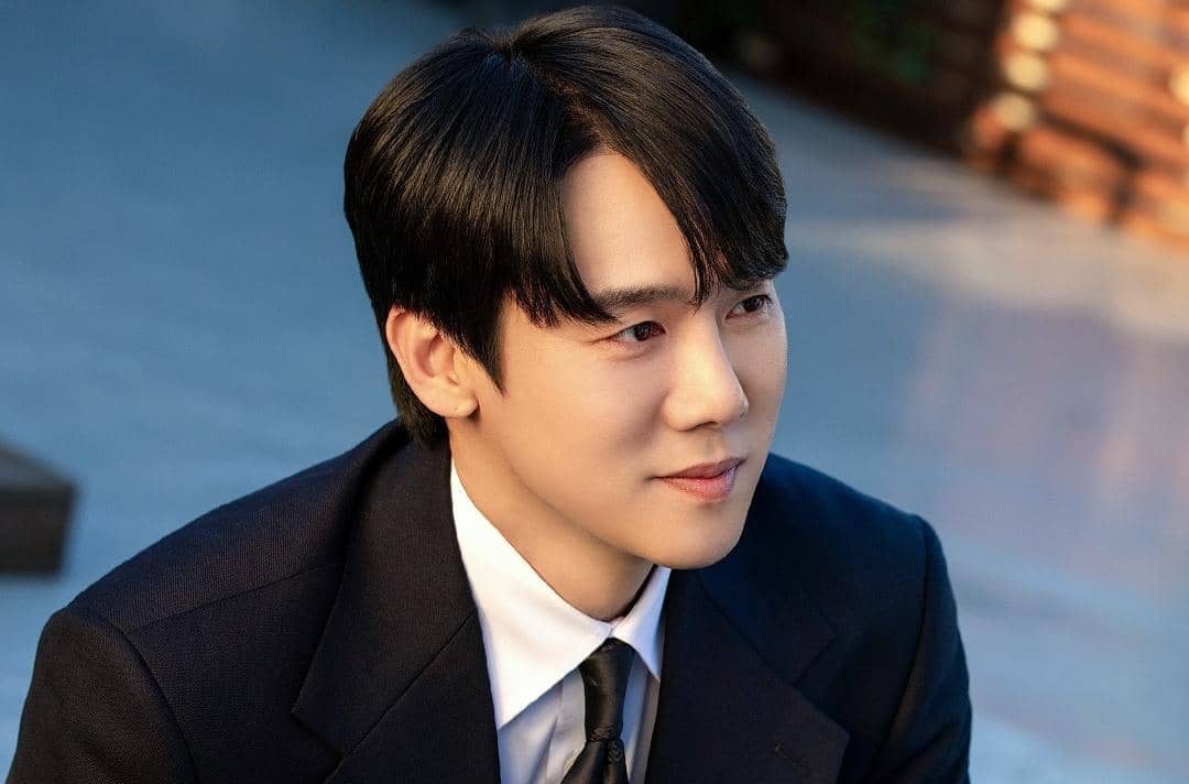 Yoo Yeon Seok di drama Phantom Lawyer