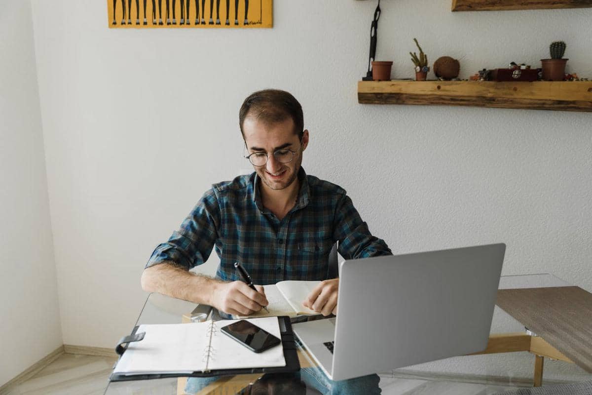 ilustrasi copywriter