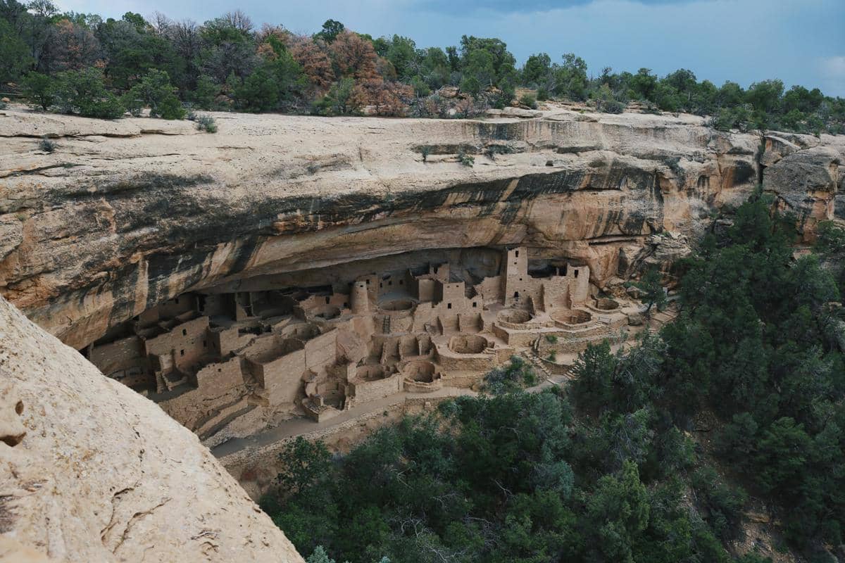 potret mesa verde sun temple