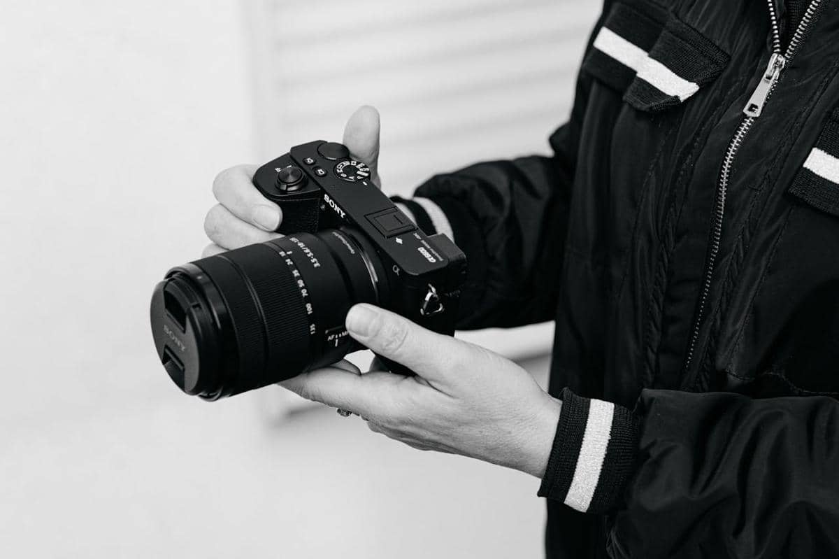 ilustrasi kamera mirrorless