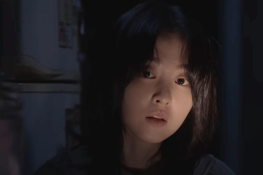 Still cut drama Gold Land. 
