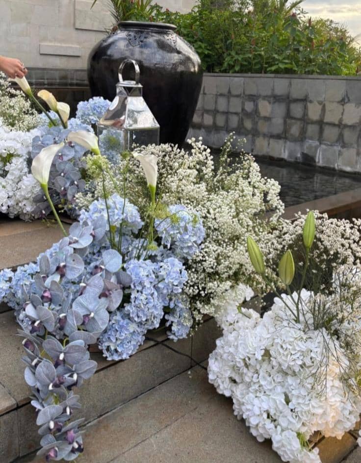 Resepsi pernikahan El Rumi dan Syifa Hadju di Bali