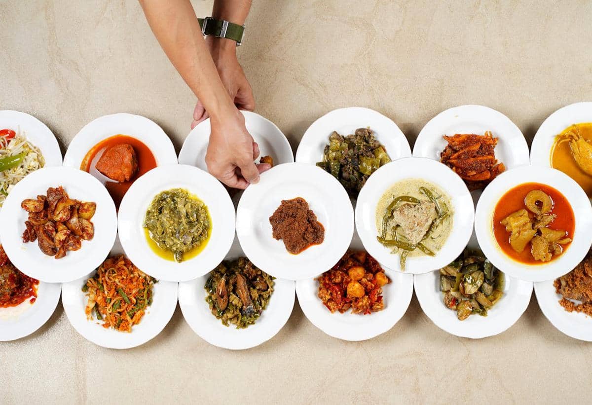 Apakah Boleh Memperbaiki Suasana Hati dengan Makan Enak?