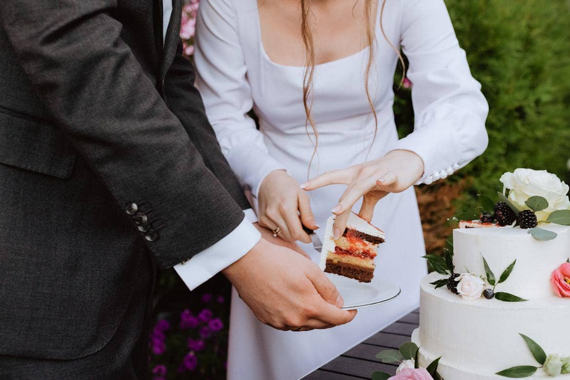 Sejarah Kue Pernikahan, Kue Kaya Gula sampai Tren Naked Cake