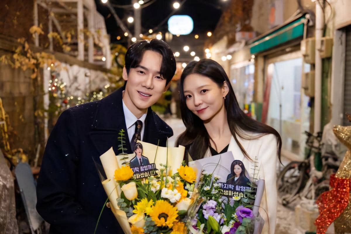Yoo Yeon Seok dan Esom di balik layar Phantom Lawyer