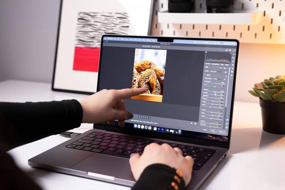 ilustrasi mengedit foto