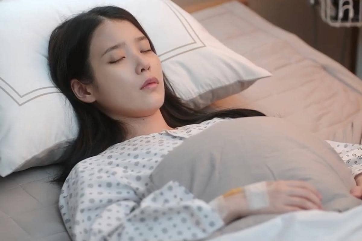 Seong Hui Ju (IU) dalam drakor Perfect Crown 