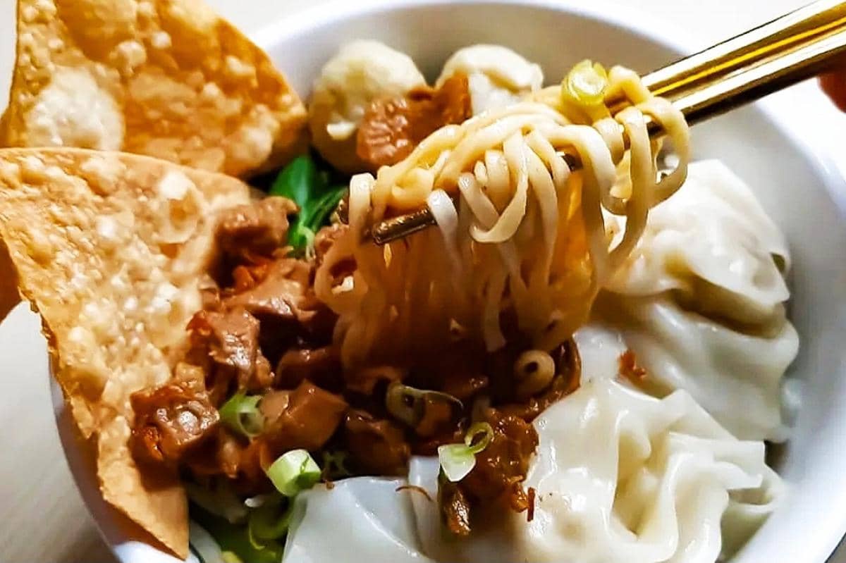 mie ayam jamur