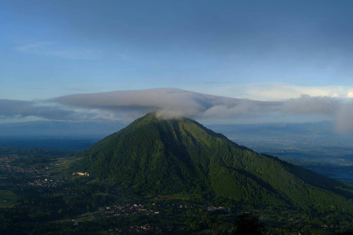 potret Gunung Telomoyo