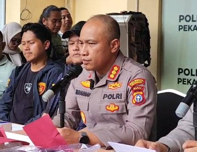 Kapolresta Pekanbaru Kombes Pol Muharman Arta